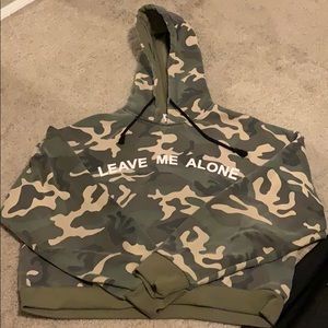 Woman’s Cropped sweater